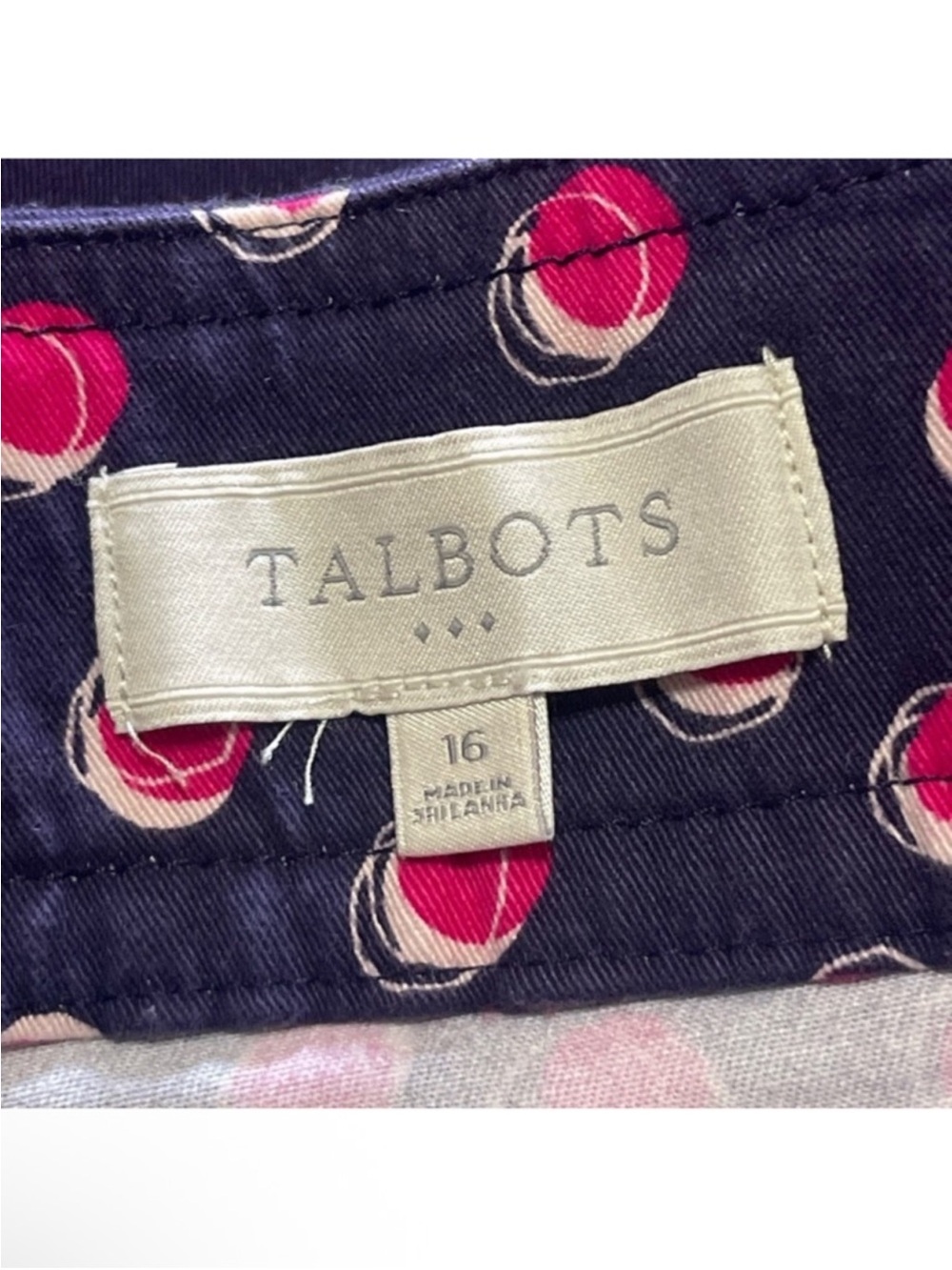 Talbots
Talbots Polka Dot Pencil Skirt
Navy Blue White Magenta Circles Size 16 - Picture 4 of 11